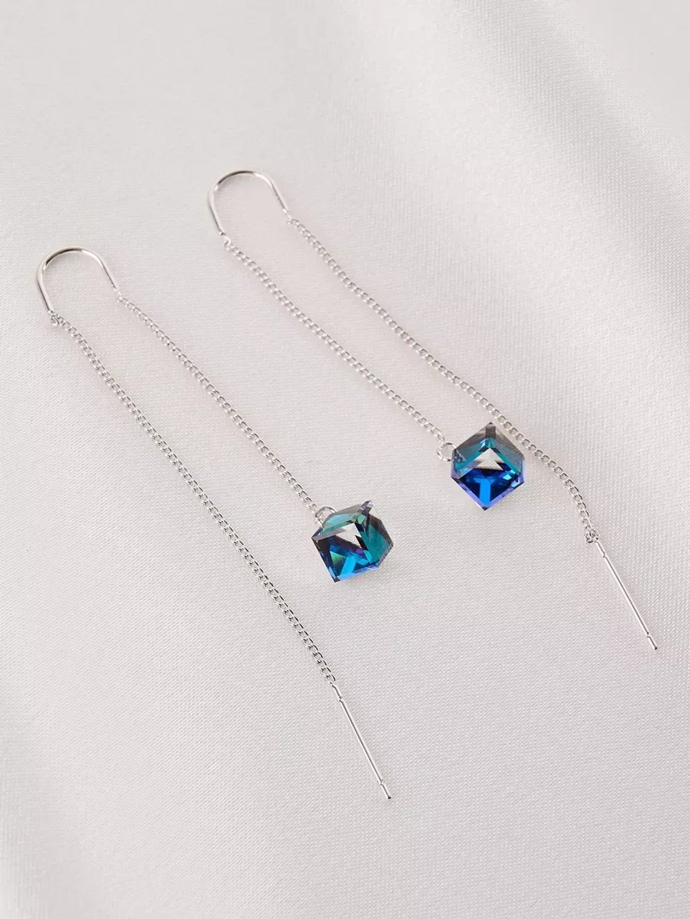 Серьги-протяжки Миражи с синими кубиками Swarovski