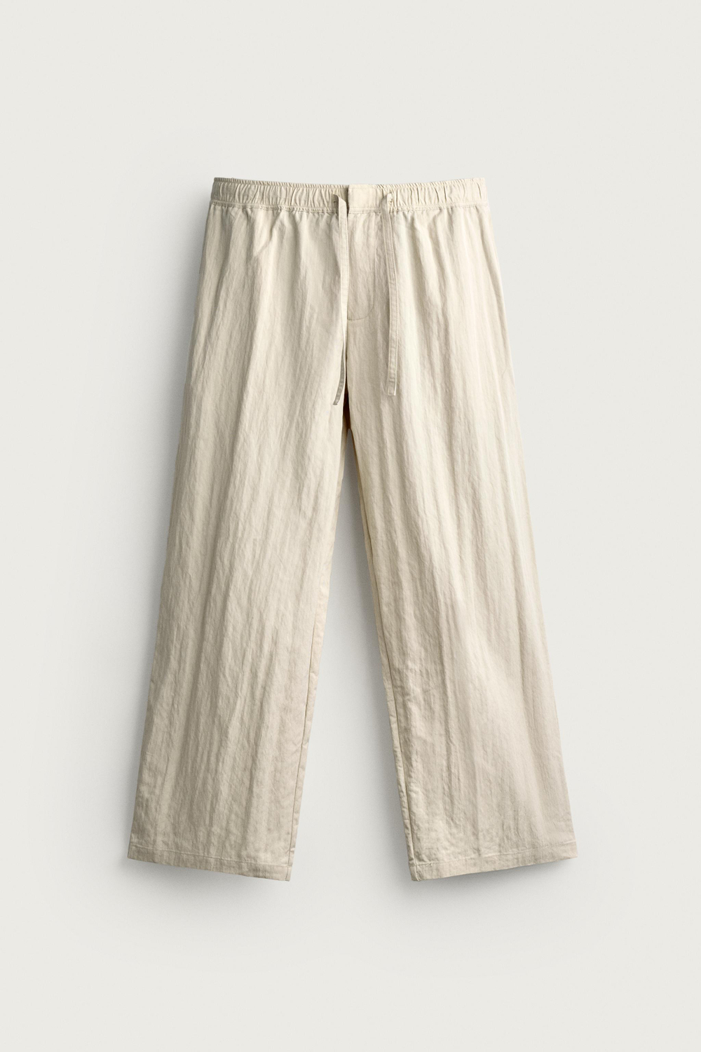 БРЮКИ RELAXED FIT ИЗ ТЕХНОЛОГИЧНОЙ ТКАНИ С ЭФФЕКТОМ ПОМЯТОСТИ — ZARA