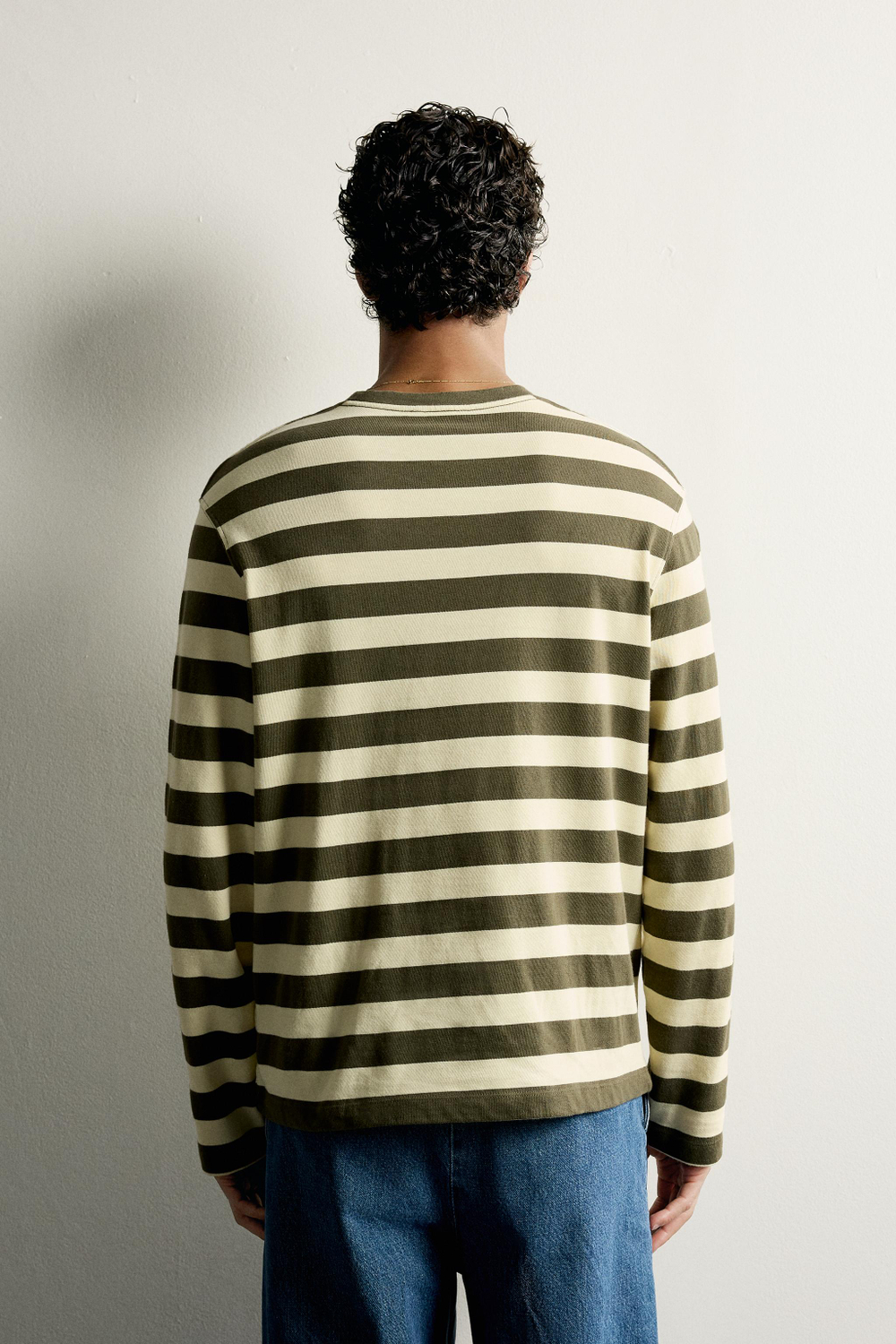 ЖАККАРДОВАЯ ФУТБОЛКА REGULAR FIT В ПОЛОСКУ — ZARA
