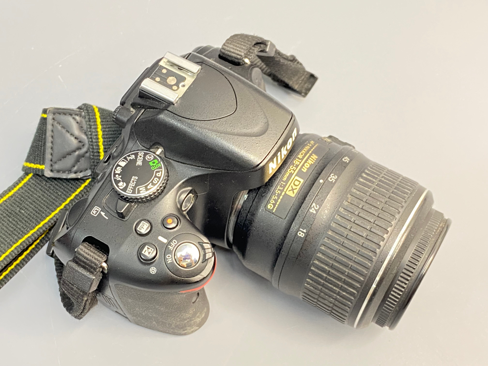 Nikon D5100 Kit 18-55mm 16.000 кадров