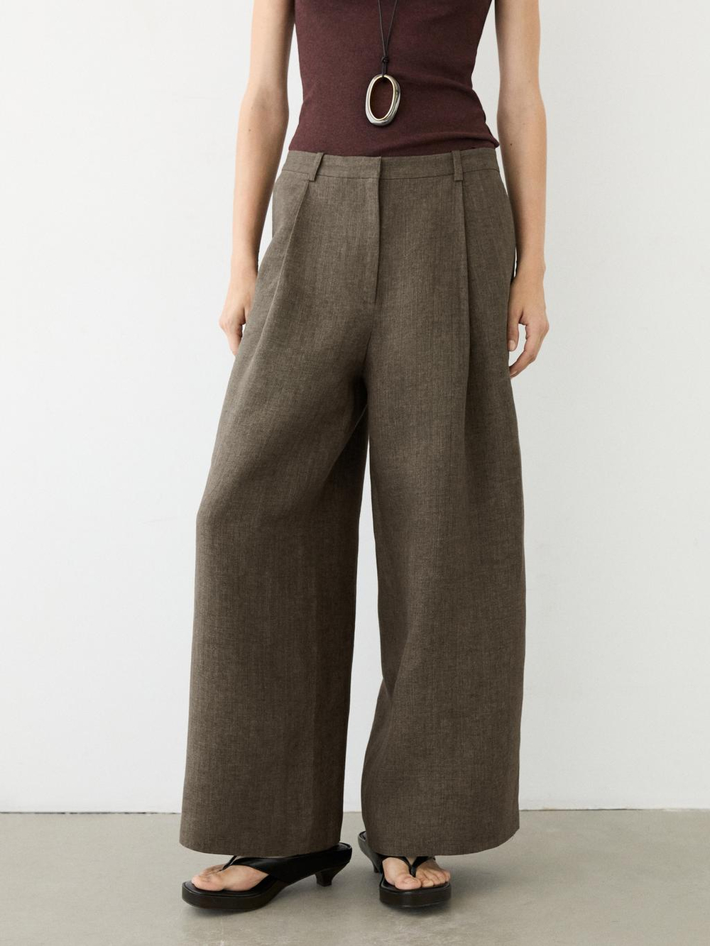 Massimo Dutti Брюки с вытачками из меланжевой льняной ткани, коричневый