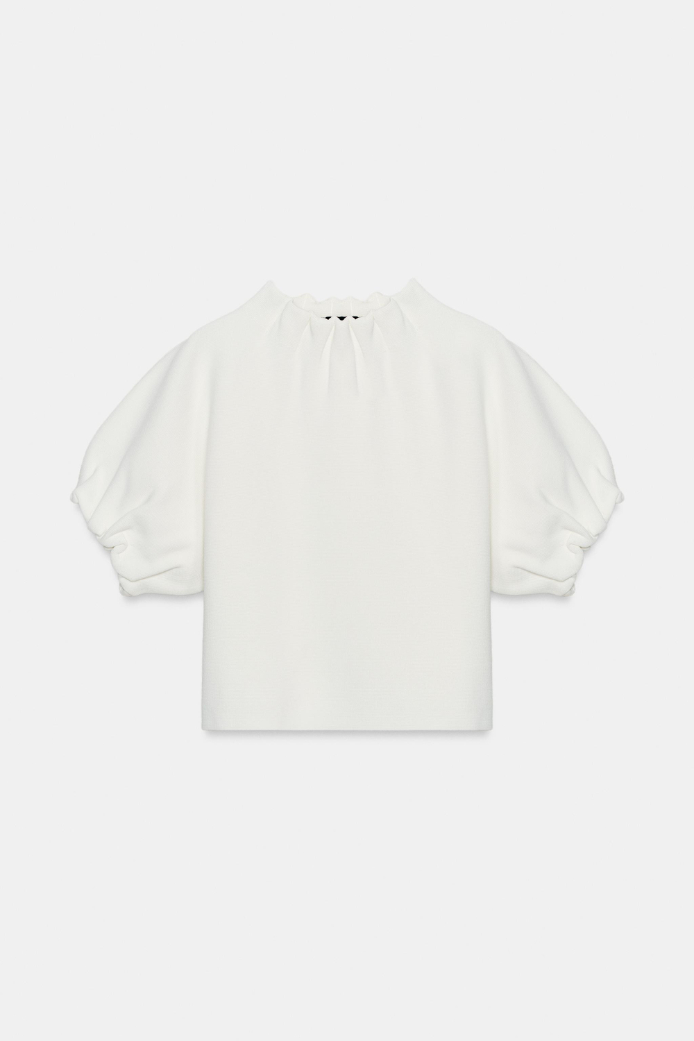 ТРИКОТАЖНЫЙ ТОП С РЮШАМИ — ZARA