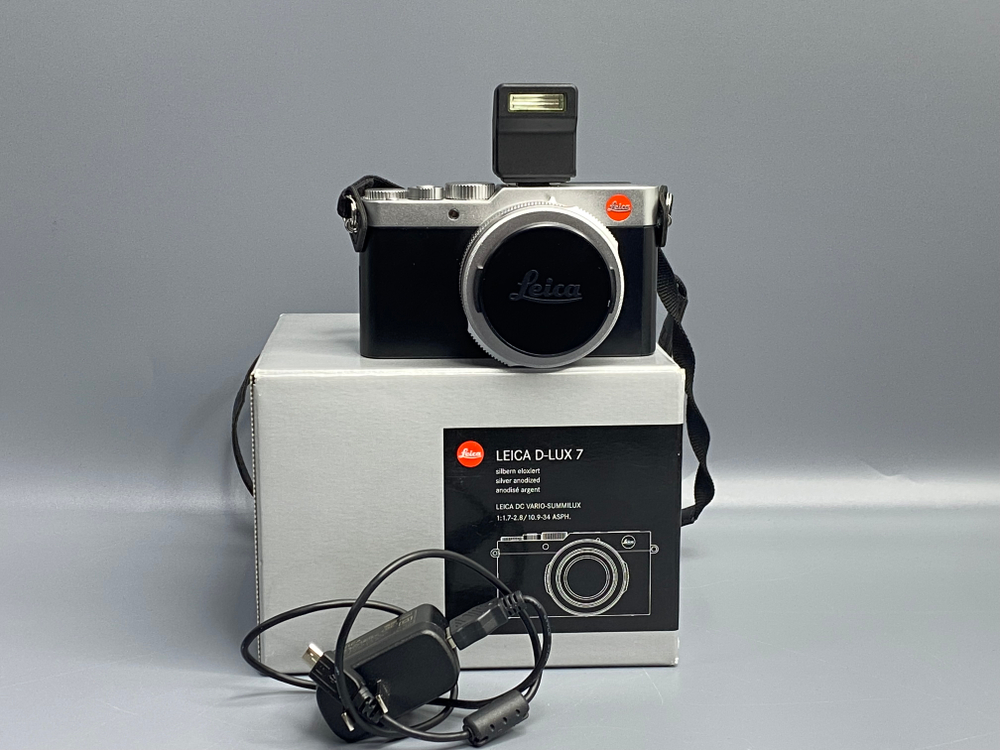 Leica D-Lux 7