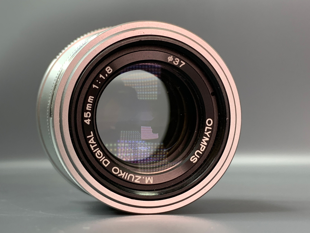 Olympus 45mm 1.8 Micro 4/3