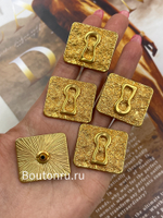 Шляпки под установочные кнопки Скиап. золотистые квадратные с замочной скважиной