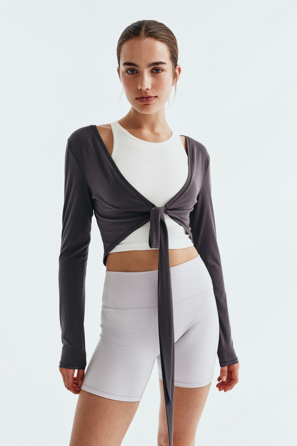 Короткий топ для йоги со шнуровкой SoftMove™ - H&M