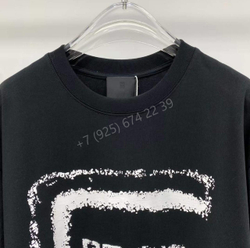 Футболка Givenchy