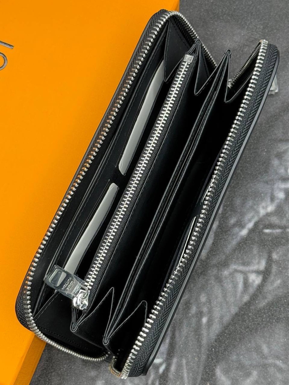 Портмоне Louis Vuitton Zippy