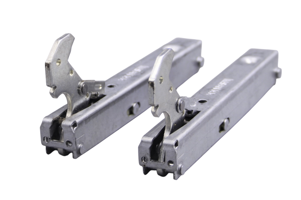 Петля двери духовки комбинированной плиты Kraft KF-FSK50501EW