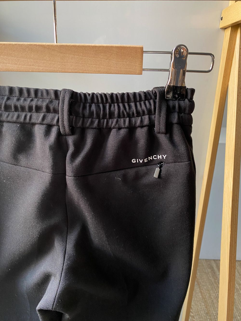 Новые брюки Givenchy, 128