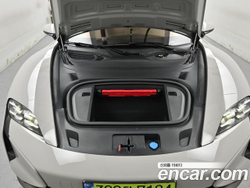 Porsche Taycan Turbo — 2025