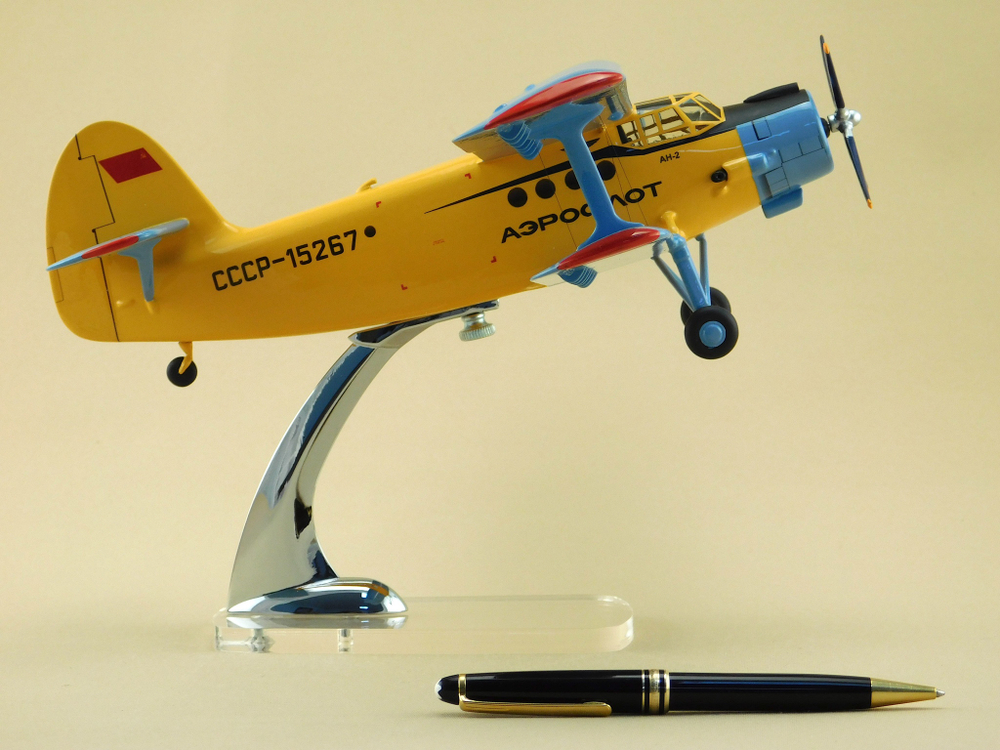 Модель самолета Ан-2 (М1:48, Химик СССР-15267)