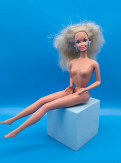 Кукла Барби винтаж Barbie Costume Ball 90х под реставрацию 024068