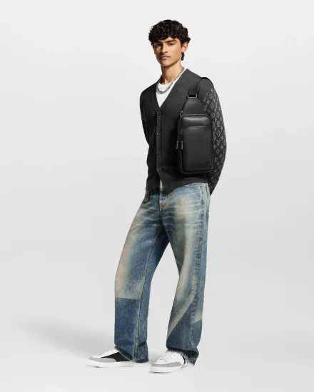 Louis Vuitton Avenue NM в коже Taiga