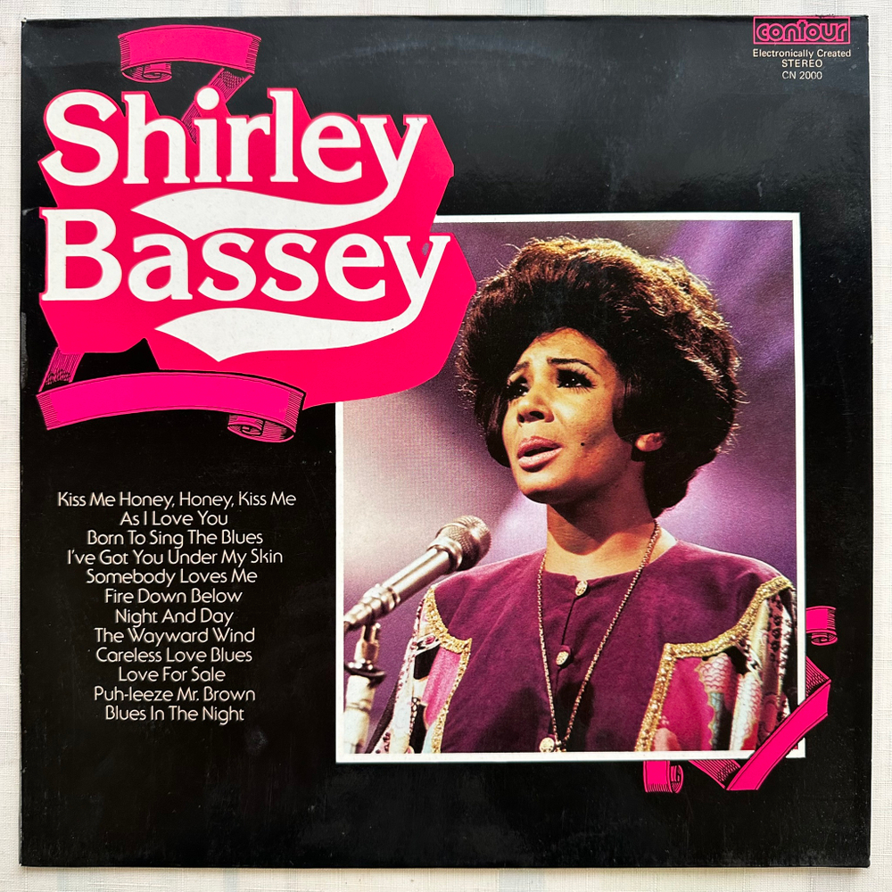 Shirley Bassey - Shirley Bassey (Англия)
