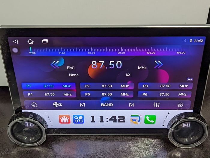 Магнитола для с крутилками в рамку 9" или 10" - Farcar RB876 монитор 11.8" QLED+2K на Android 13, Быстрая, CarPlay, 4G SIM-слот