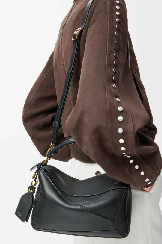 Loewe Маленькая сумка натуральной кожи, черный