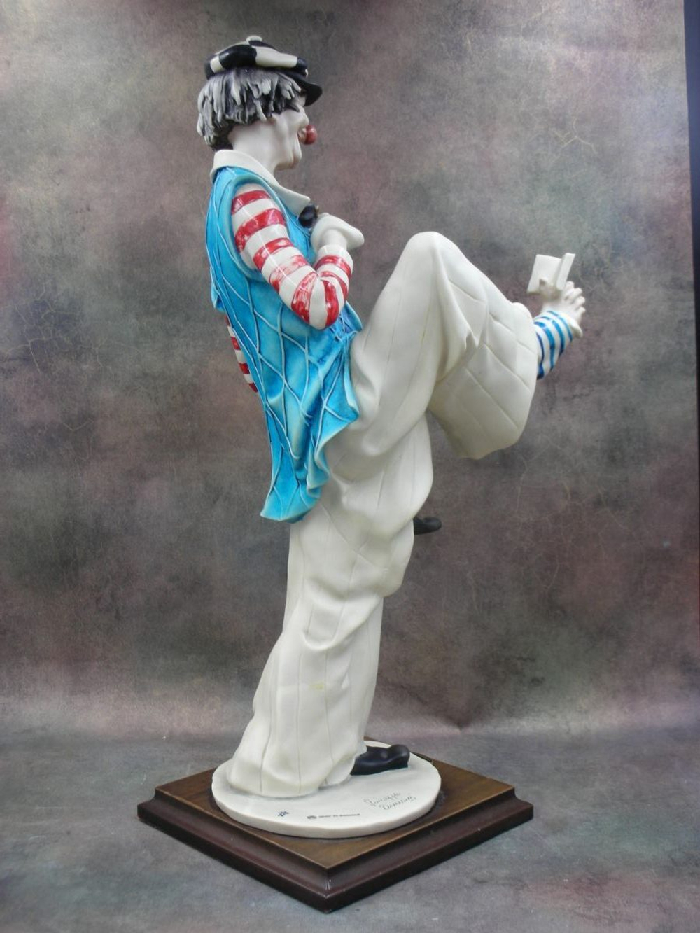 Статуэтка. Полистоун. Учёный клоун. Capodimonte. Италия