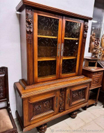Старинная витрина