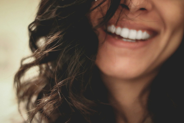 Красивая улыбка начинается здесь