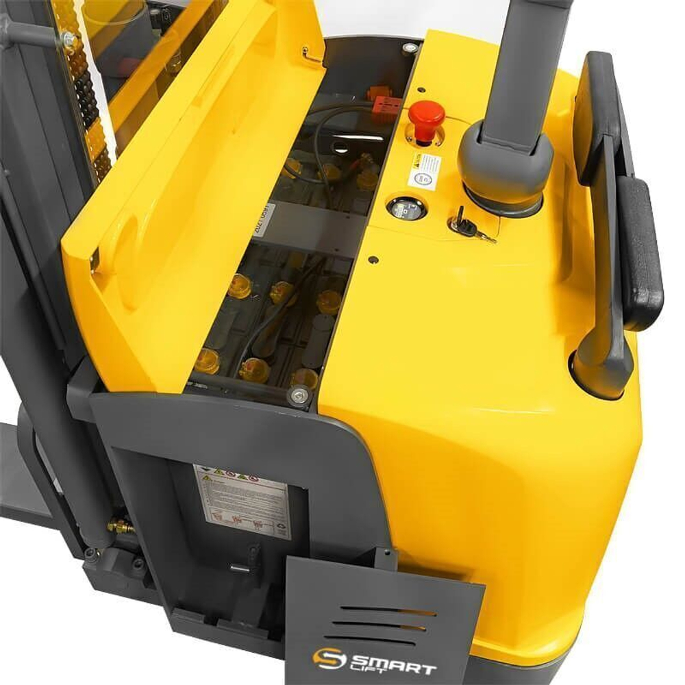 Штабелер электрический самоходный CDDK15-III (1500 кг; 4,5 м; li-ion 24 В / 225Ач) SMARTLIFT