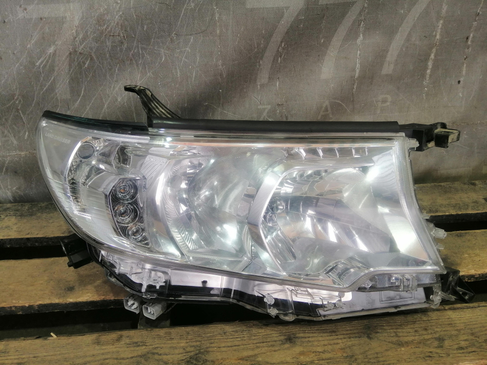 Фара правая Toyota Land Cruiser Prado 150 17-24 Б/У Оригинал 4H0821106B