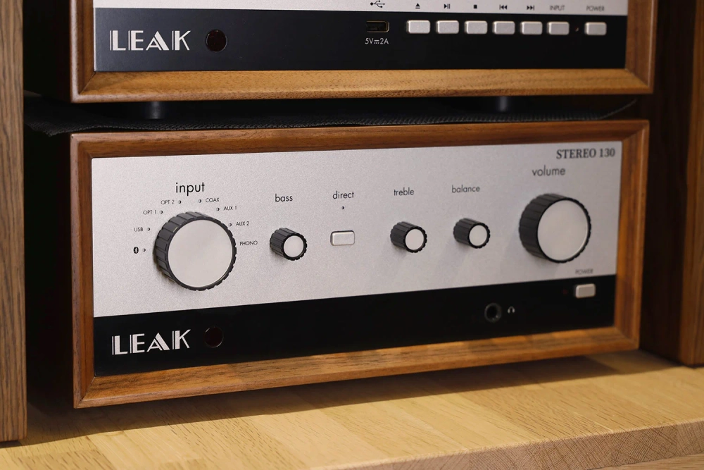 Интегральный усилитель Leak Stereo 130 Цвет: Орех [WALNUT]