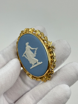 Брошь Wedgwood