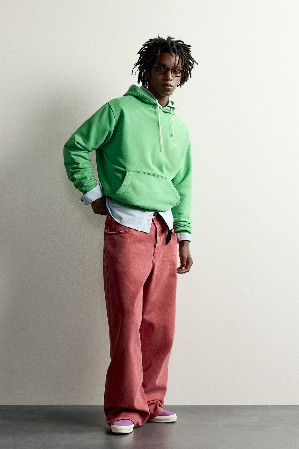 ХУДИ С ЭФФЕКТОМ ПОТЕРТОСТИ FRUIT OF THE LOOM™ — ZARA