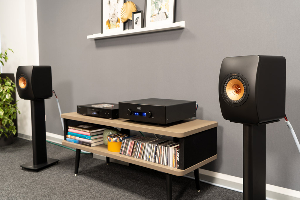 KEF LS50 Meta Carbon Black двухполосная полочная пассивная акустическая система (пара)