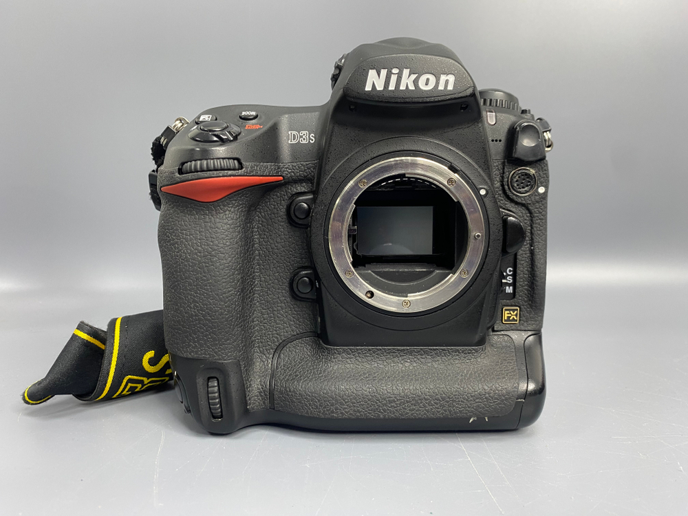 Nikon D3S 397.656 кадров