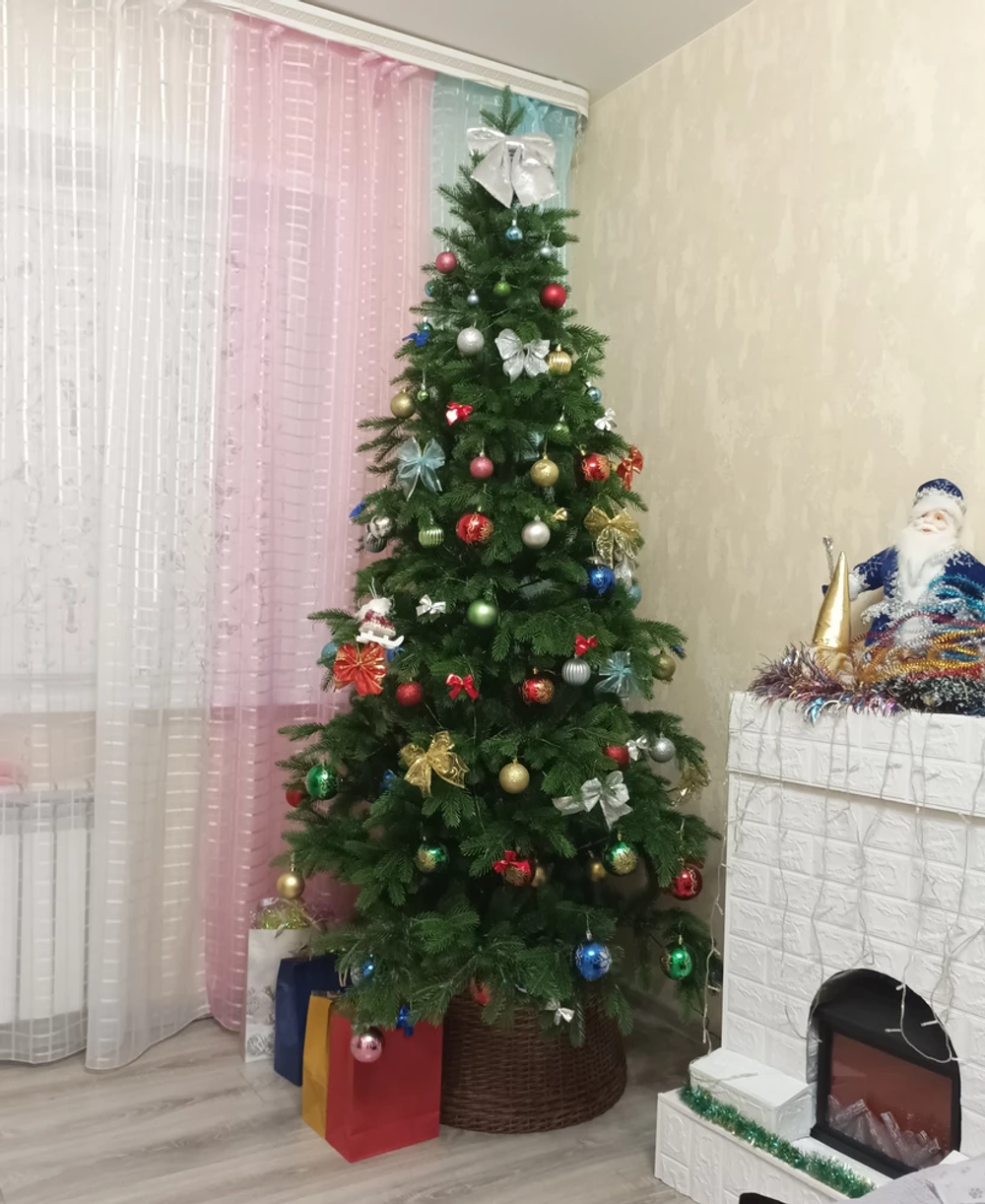 Ель искусственная Королевская 220 см