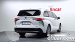 Toyota Sienna 2.5 Hybrid AWD — 2023