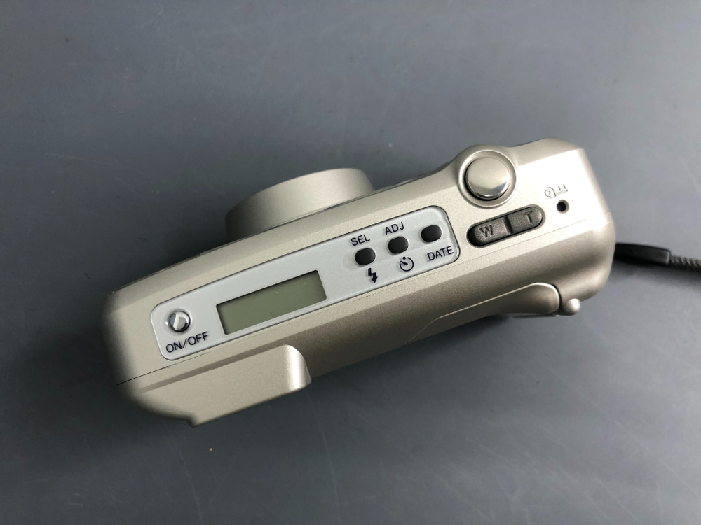 Minolta 110 Zoom (Date)