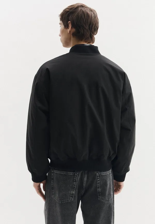 Куртка утепленная мужская KARL LAGERFELD JEANS