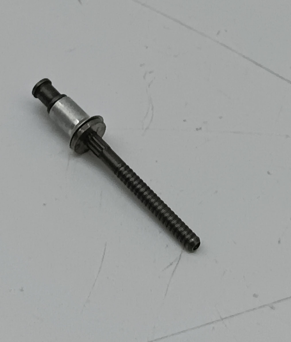 Заклепка BACR15FP5E2R