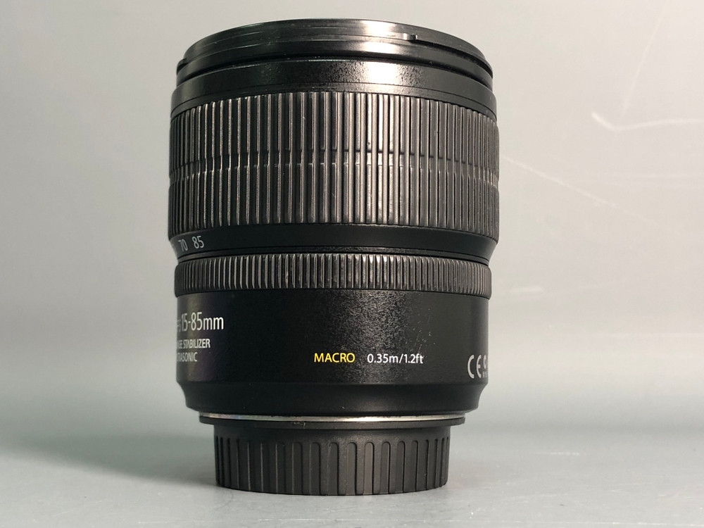 Canon EF-S 15-85mm f/3.5-5.6 IS USM