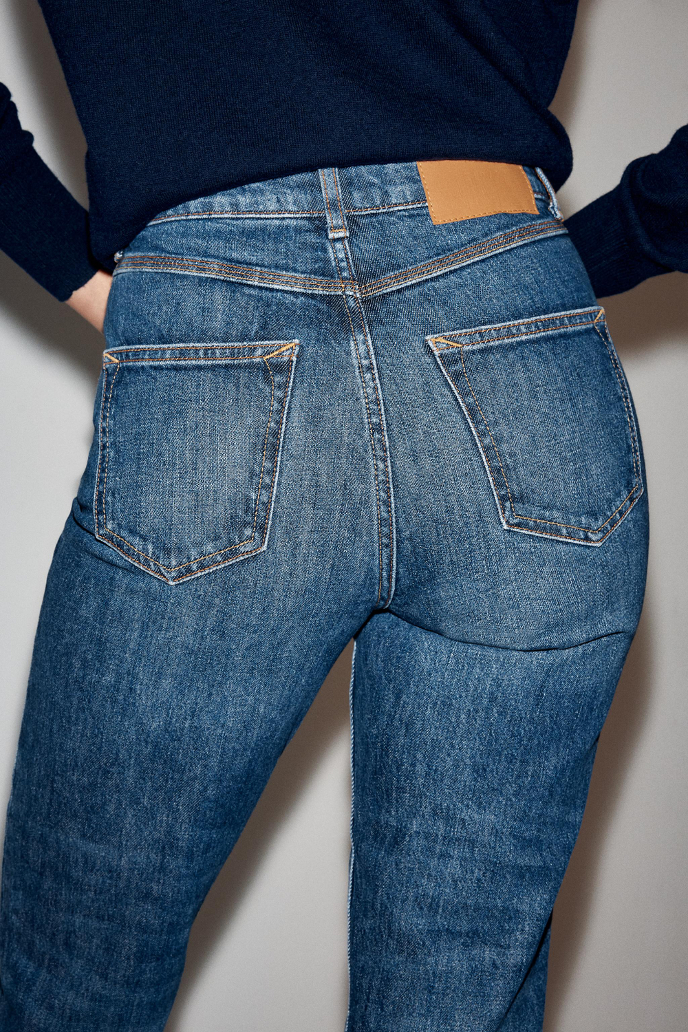 ДЖИНСЫ Z1975 MOM FIT С ВЫСОКОЙ ПОСАДКОЙ — ZARA