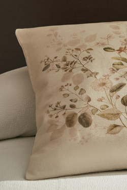 ZARA HOME ХЛОПКОВЫЙ ЧЕХОЛ ДЛЯ ДЕКОРАТИВНОЙ ПОДУШКИ С ЦВЕТОЧНЫМ УЗОРОМ, СВЕТЛО-БЕЖЕВЫЙ