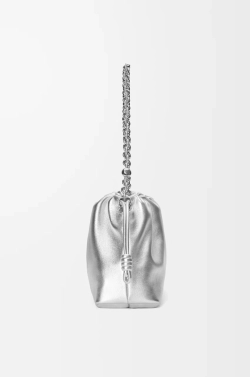Loewe Средняя сумка-клатч Flamenco из ламинированной овечьей кожи, серебряный