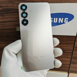 Крышка для Samsung S25 Plus (заднее стекло) "Премиум качество" цвет: Светло-Зелёный / Мятный