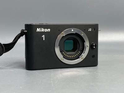 Nikon 1 J2 kit 11–27,5mm 2.400 Кадров