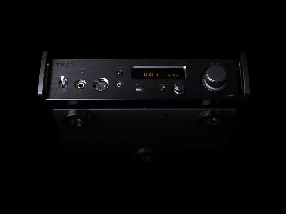 ЦАП, усилитель, предусилитель для наушников TEAC UD-507 Black