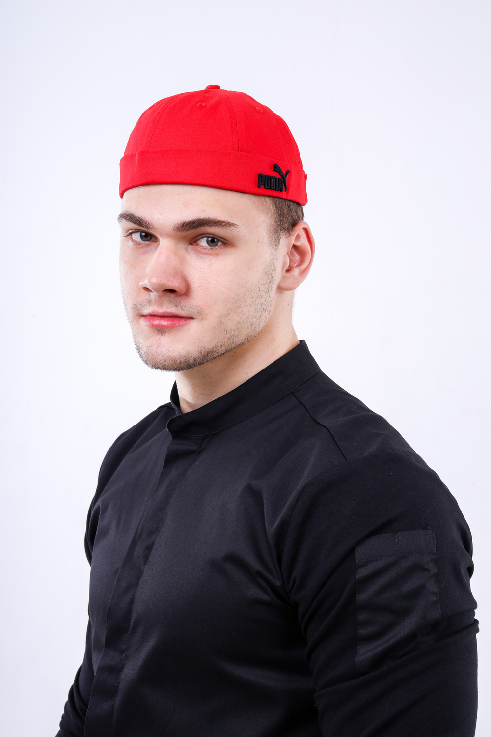 Докер red кепка без козырька