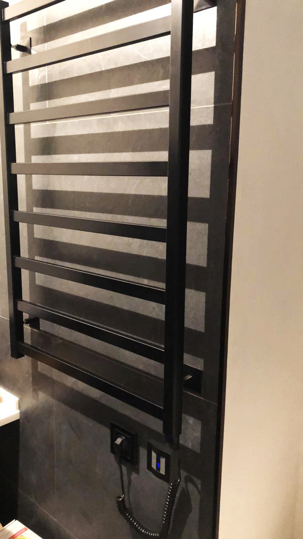 Quadro-1 EQ1 50x60 см Полотенцесушитель электрический