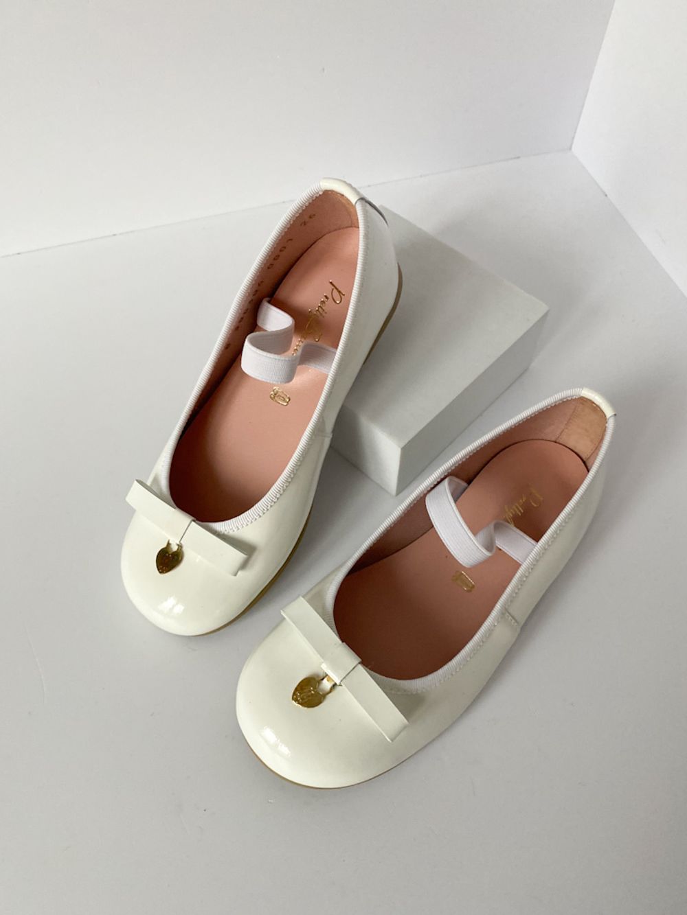 Новые лаковые туфли  Pretty Ballerinas, 25,5