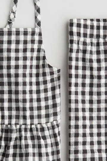 H&M Комплект из топа на бретелях и шортов, черный/белый