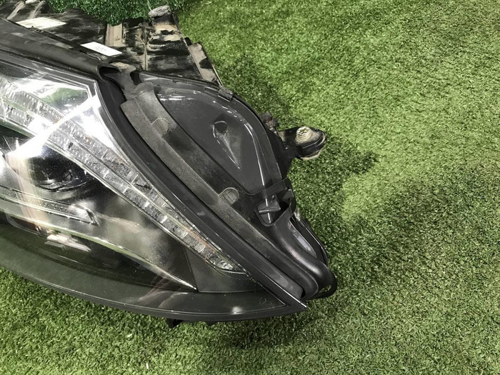 Фара правая Mercedes S W222 (2013-2017) LED