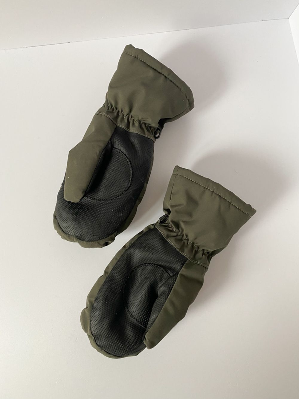 Варежки Poivre Blanc, 110