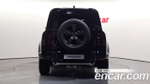 Land Rover Defender 110 P300 X-Dynamic SE — 2025